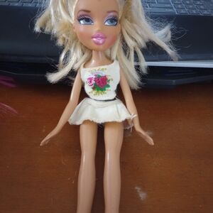 Spring Break Cloe Bratz Doll